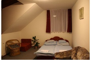 Ungaria Privát Egerszalók, Interiorul
